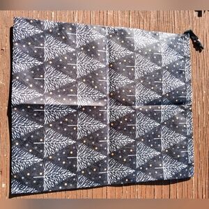 Thirty-One Timeless Memories Pouch, Large